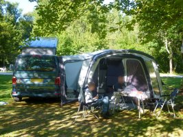 Awning2.jpg