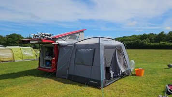 Awning.jpg