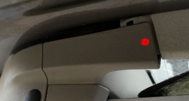 Cali tailgate trim fixing.JPG
