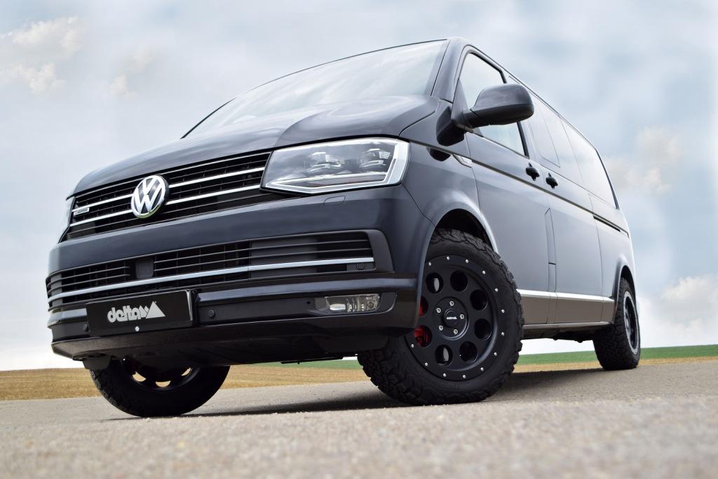 VW-Transporter-T6-met-All-Terrain-banden.jpg