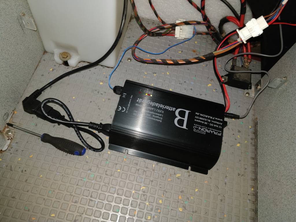 7df1e4ecb860a9eafb8a4ab0cd73cebf.jpg