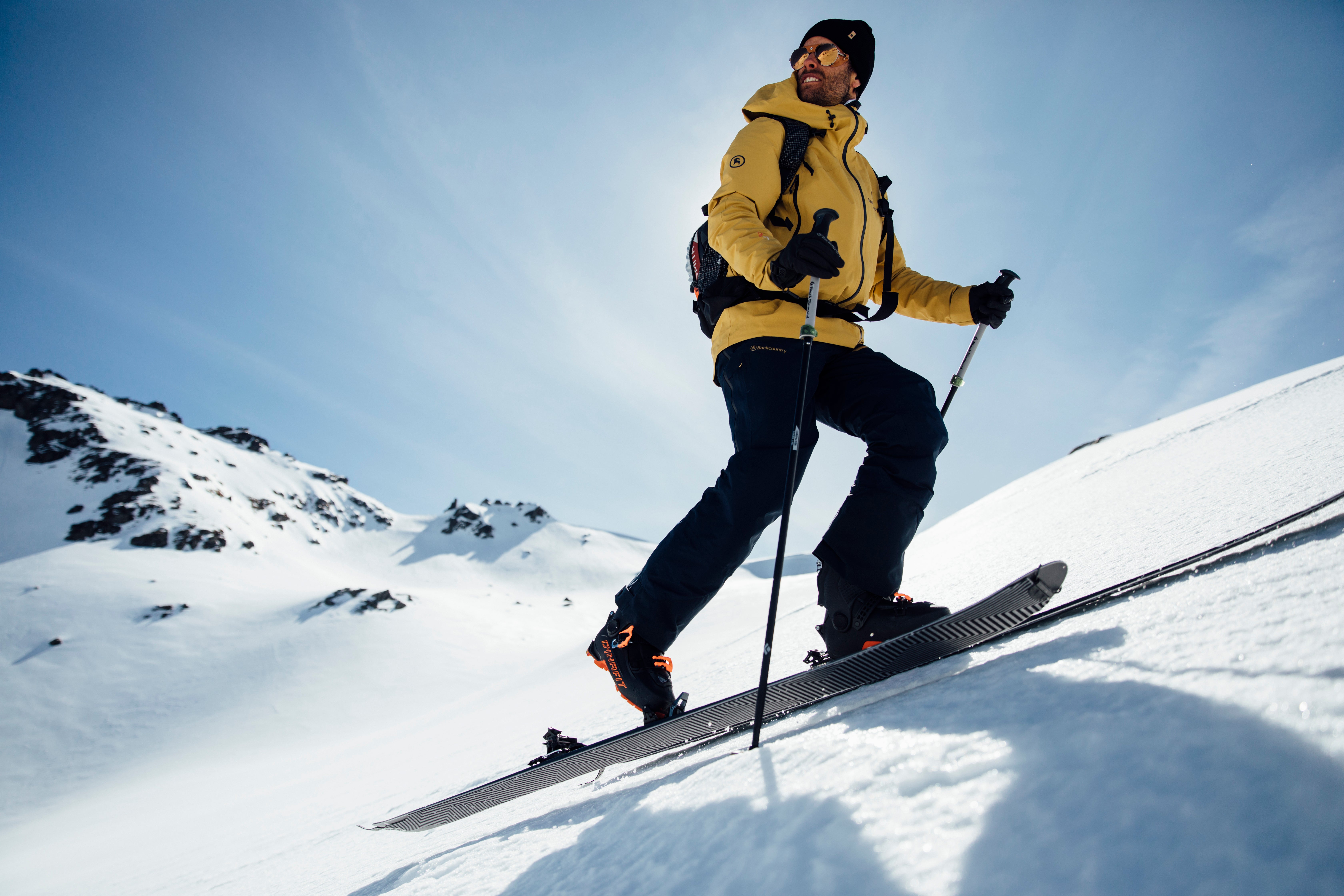 www.skimag.com